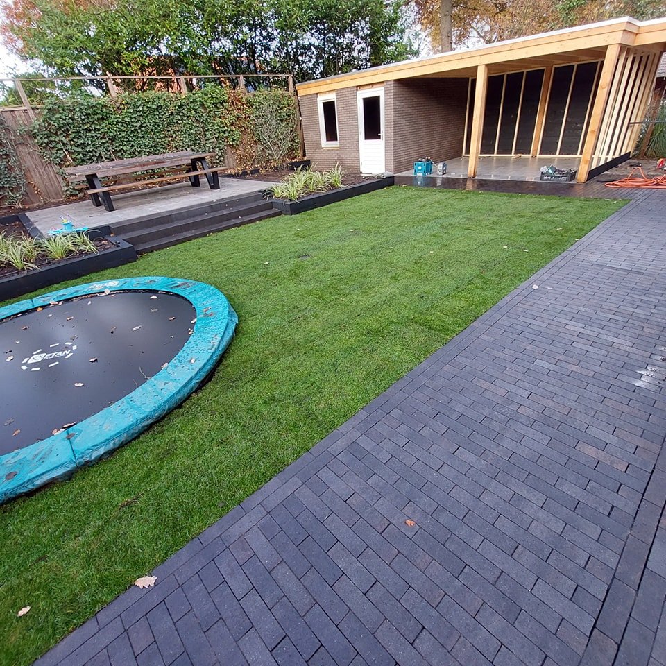 Achtertuin renovatie 1